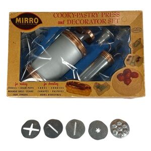Vintage Mirro Aluminum Cooky Pastry Press Cookie Cake Decorator Set 350-M